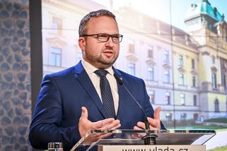 Vláda zvýší důchody, starobní se od ledna zvedne v průměru o téměř 700 korun - Seznam Zprávy